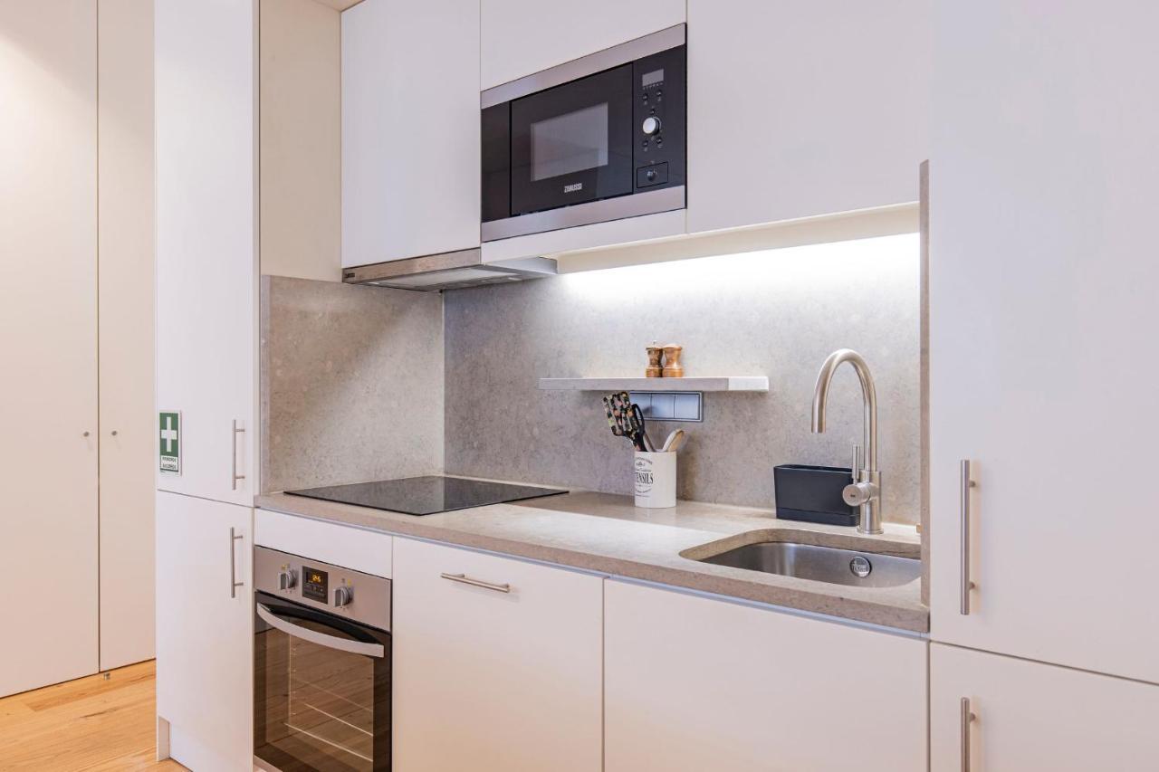 ליסבון Modern Rustic Flat In Santos By Lovelystay מראה חיצוני תמונה
