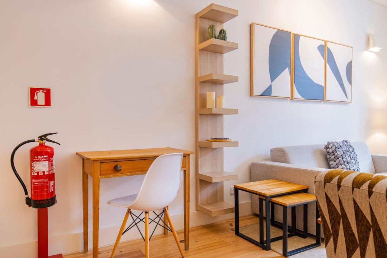 ליסבון Modern Rustic Flat In Santos By Lovelystay מראה חיצוני תמונה